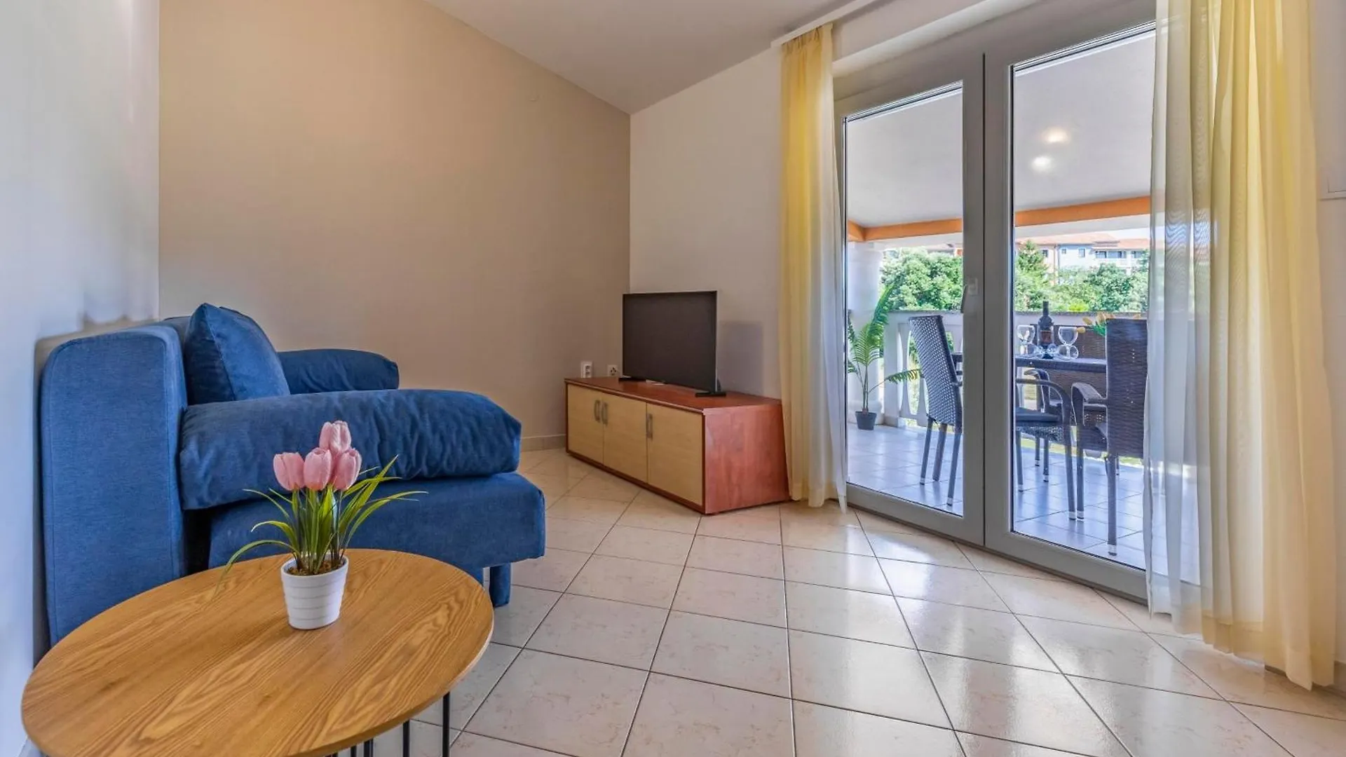 Apartments Rocco 1 Banjole