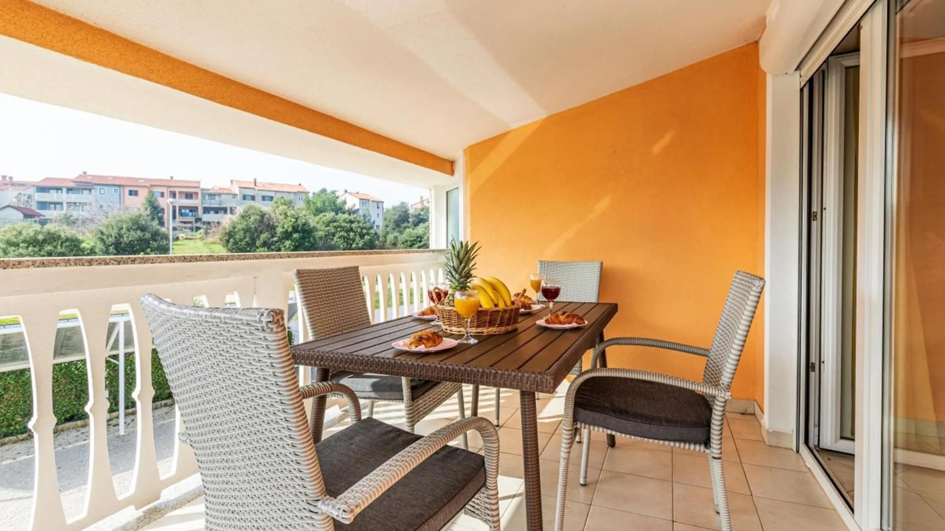 Apartments Rocco 1 Banjole