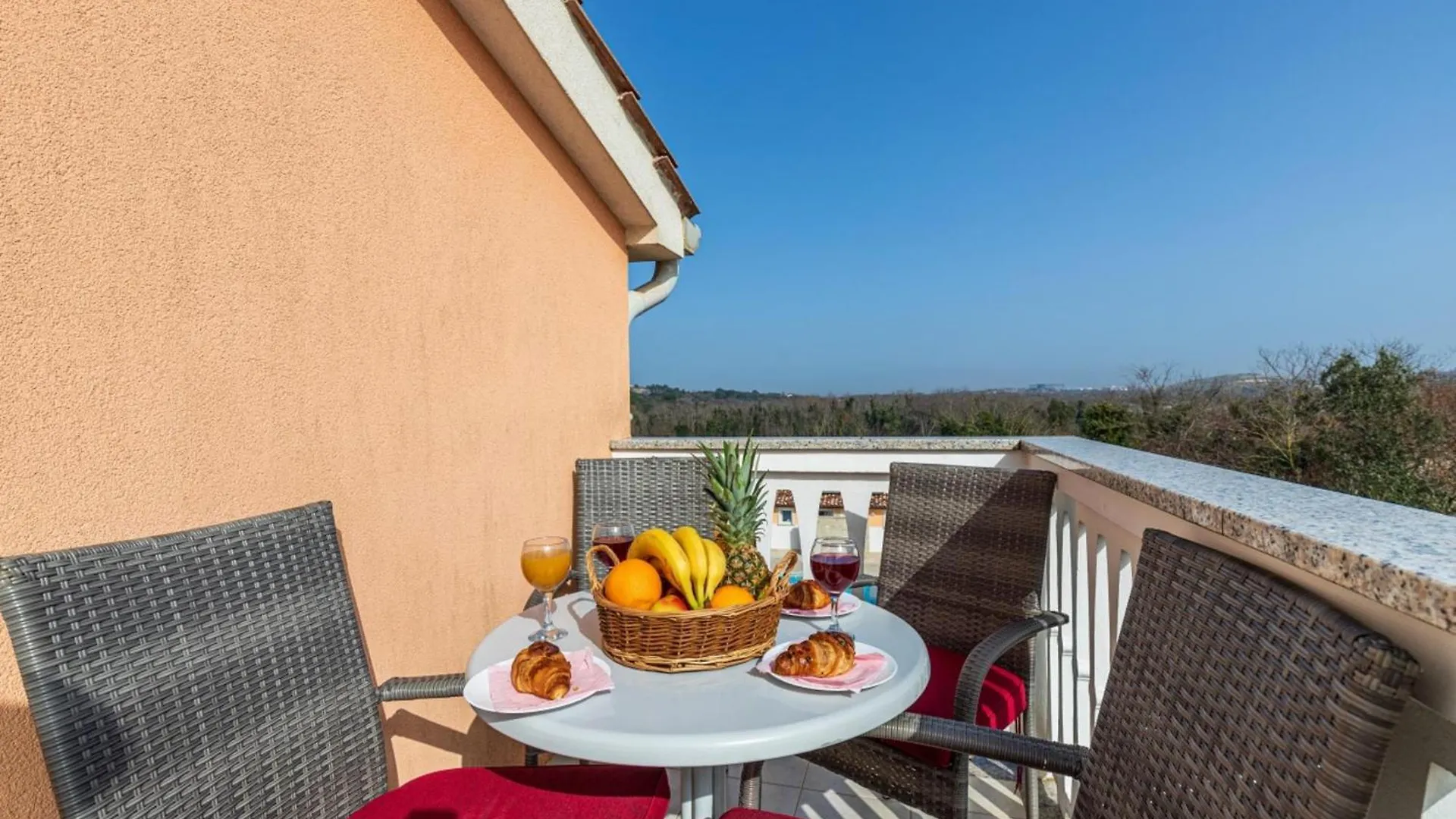 Apartments Rocco 1 Banjole
