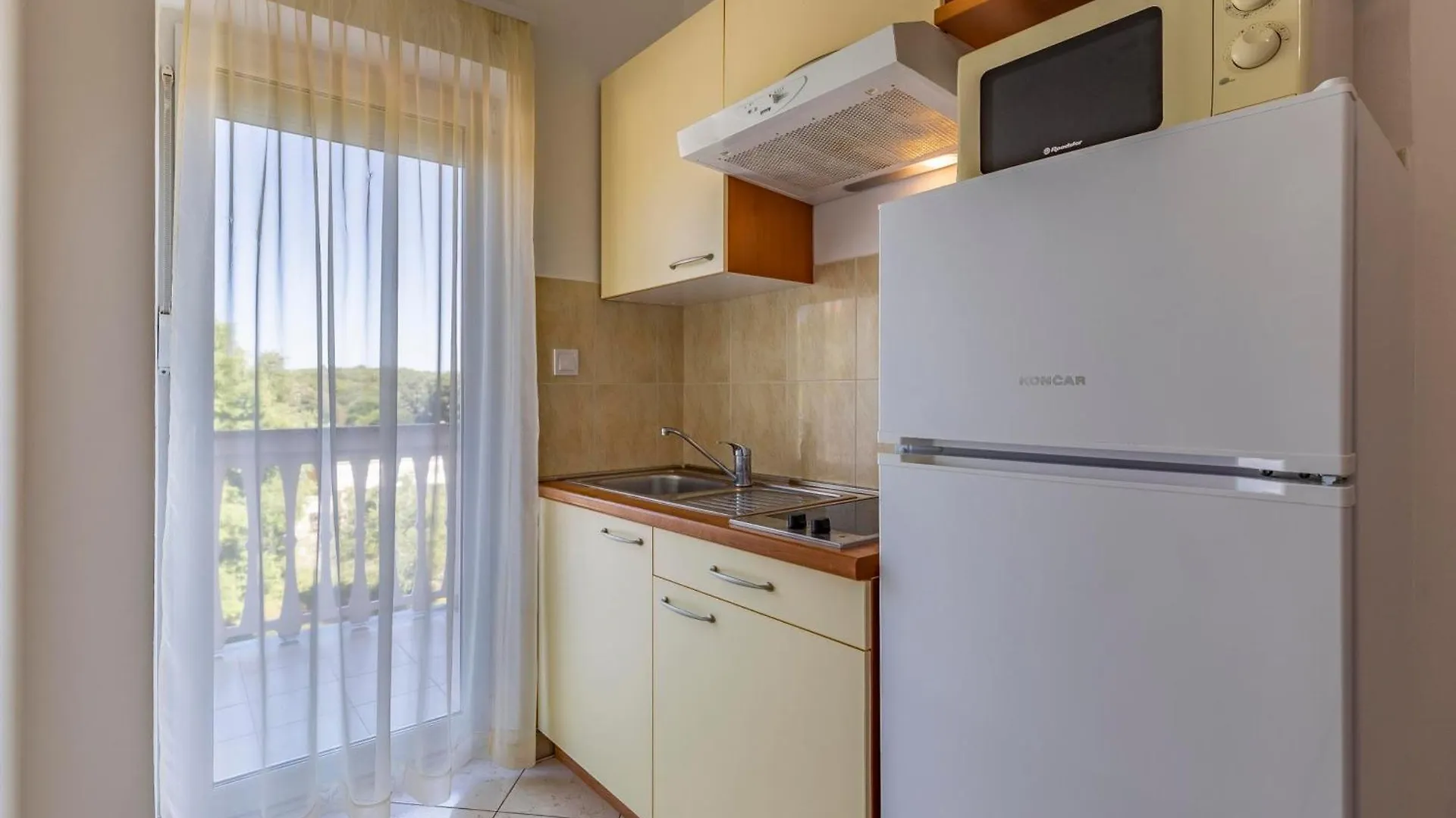 Apartments Rocco 1 Banjole
