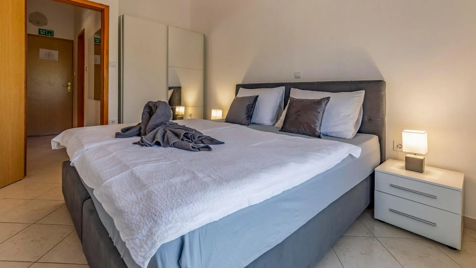 Apartments Rocco 1 Banjole