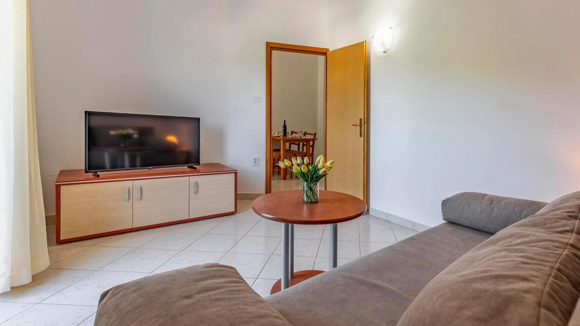 Apartments Rocco 1 Banjole