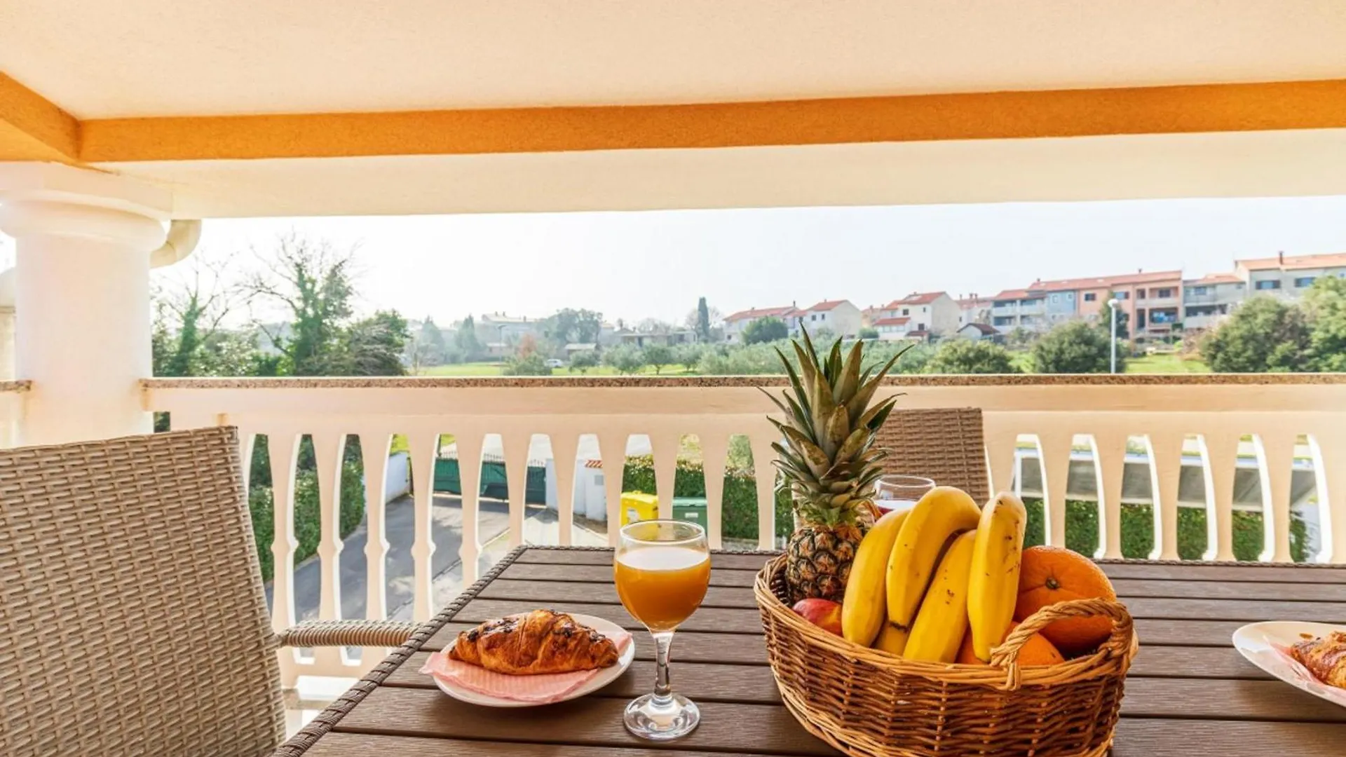 Apartments Rocco 1 Banjole