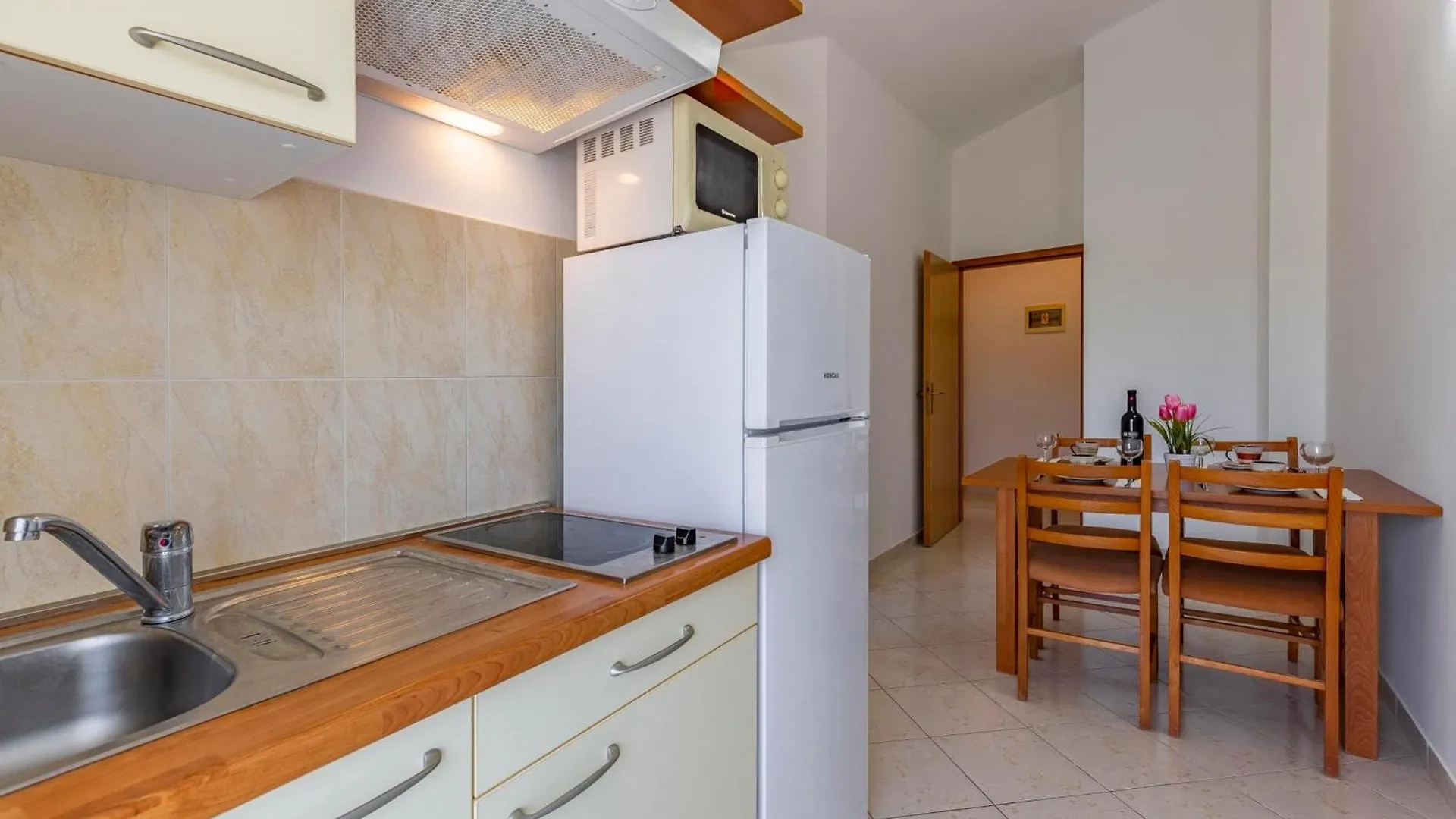 Apartments Rocco 1 Banjole