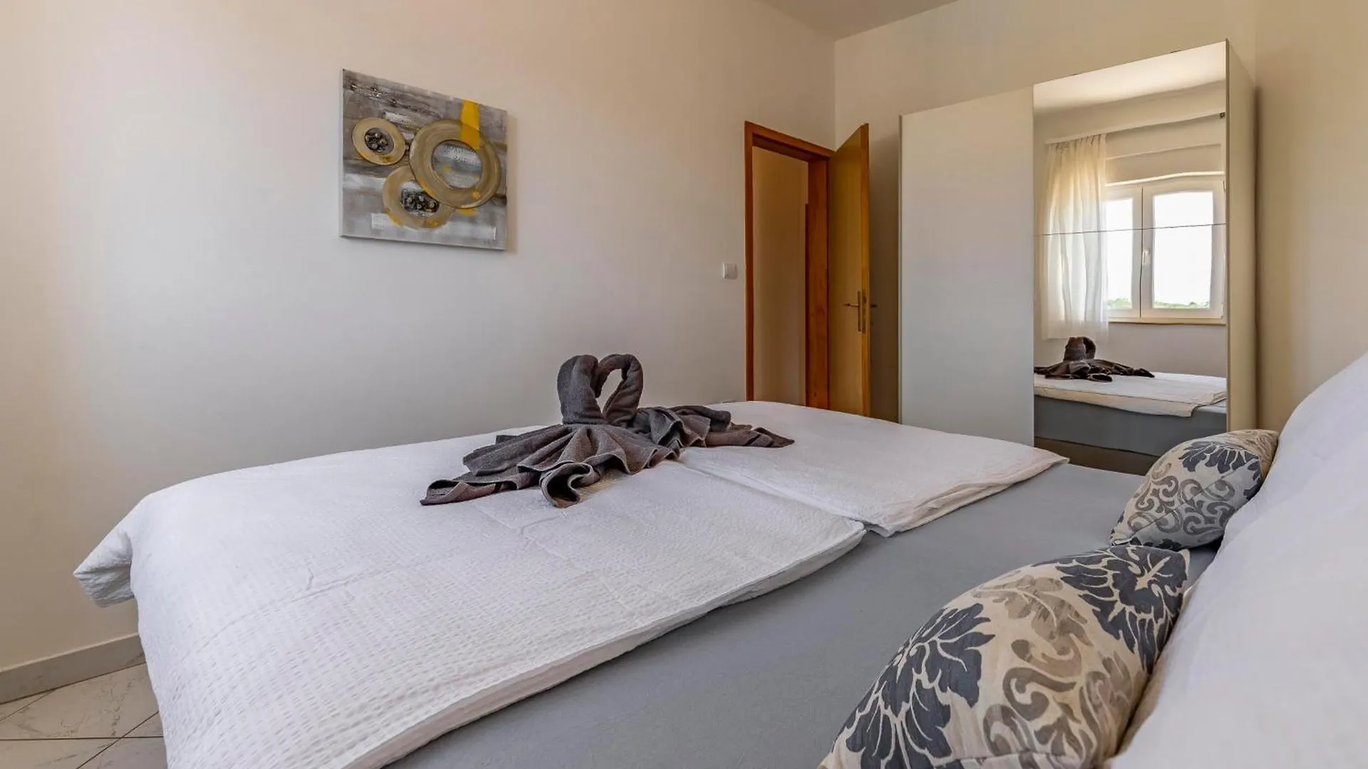 Apartments Rocco 1 Banjole